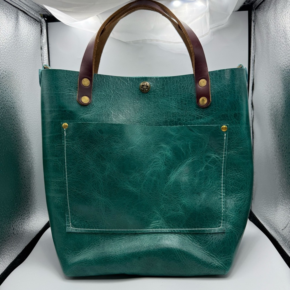 Chic Teal real Leather Crossbody/shoulder tote Bag